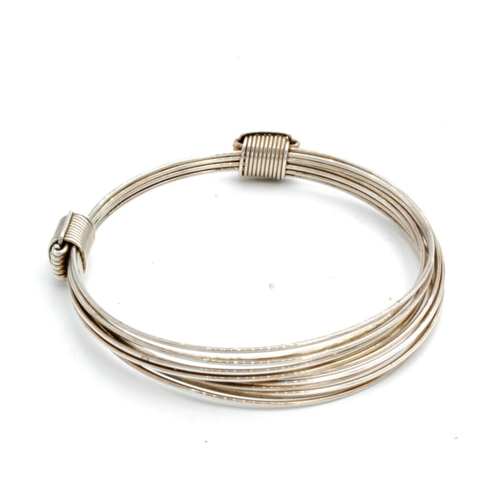 Pulsera África en plata de primera ley. Joyería artesanal