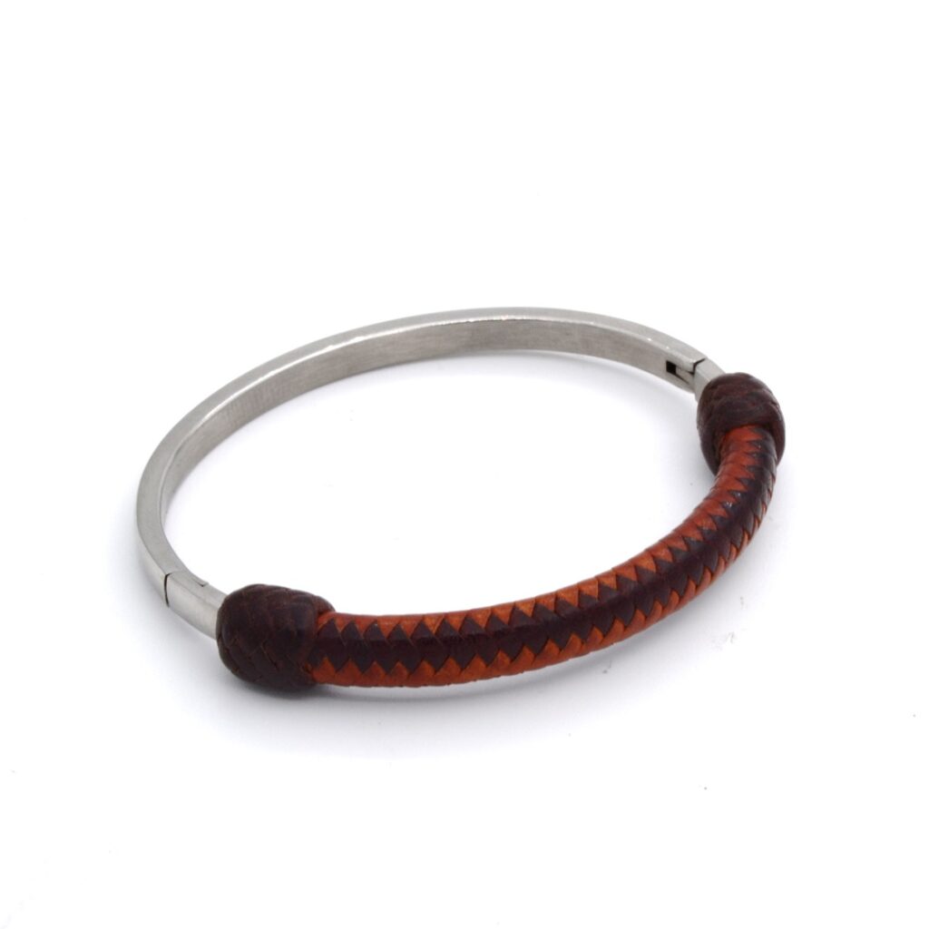 Pulsera en plata y cuero Amparo
