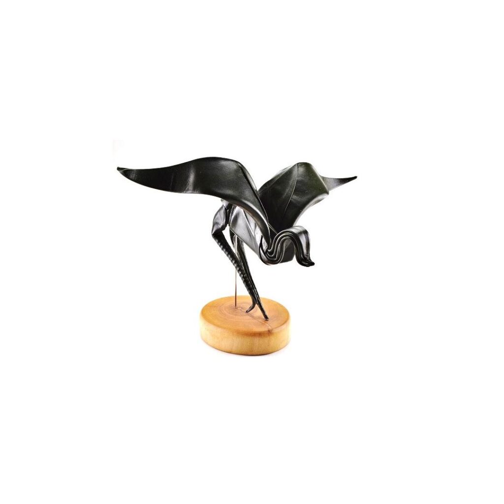 Escultura cueroflexia Gruya