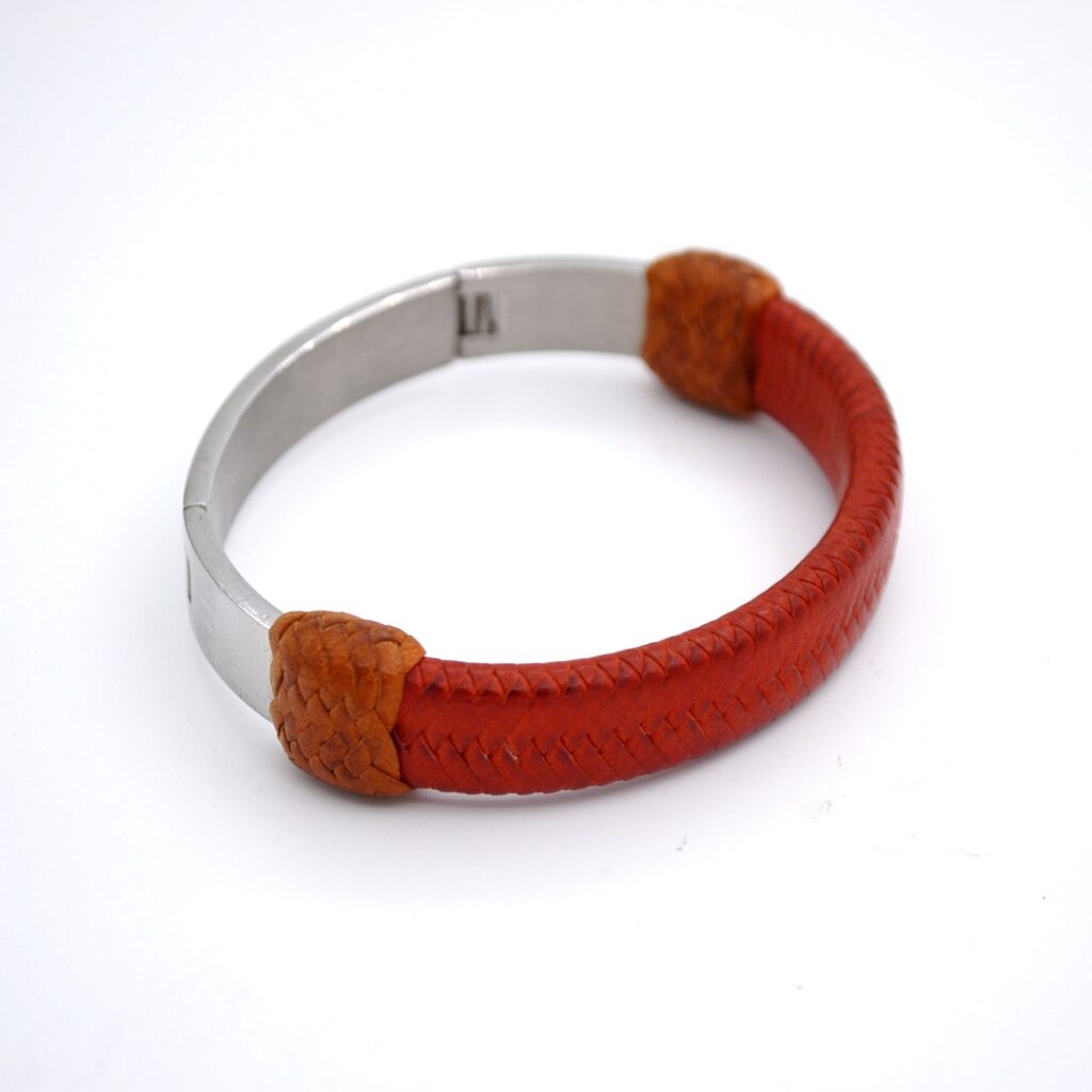 Pulsera longines acero y cuero hecha a mano.