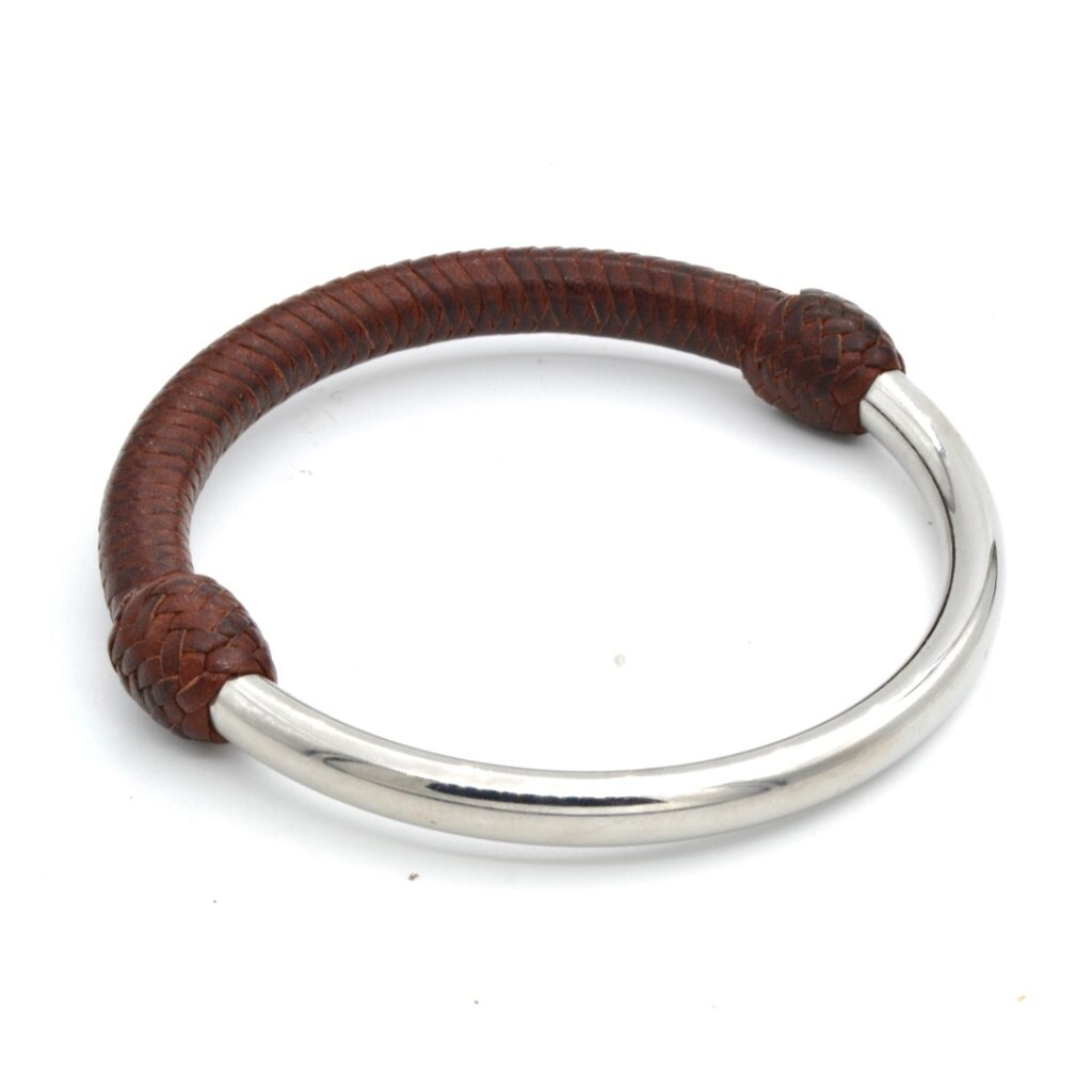 Pulsera Cheval realizada en plata de primera ley y cuero